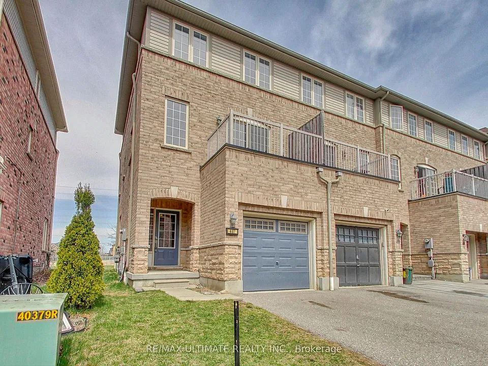 487 Rossland Rd E