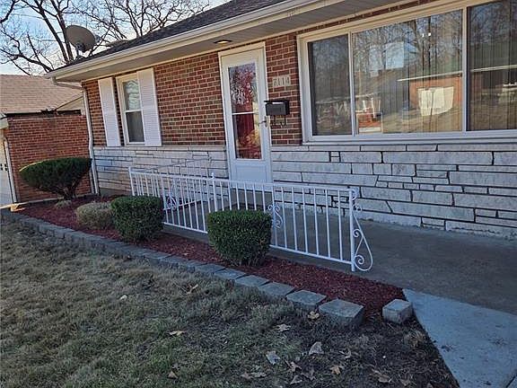 2nd image of 7114 Blue Spruce Dr