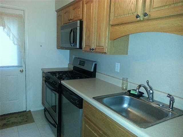1st image of 102 Adams Dr
