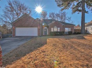 3 Robyn Ln, Little Rock, AR 72223