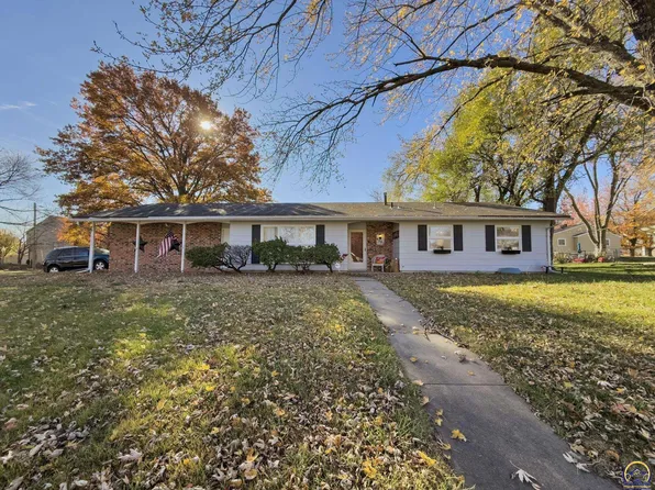 4701 SW 33rd Ter, Topeka, KS 66614