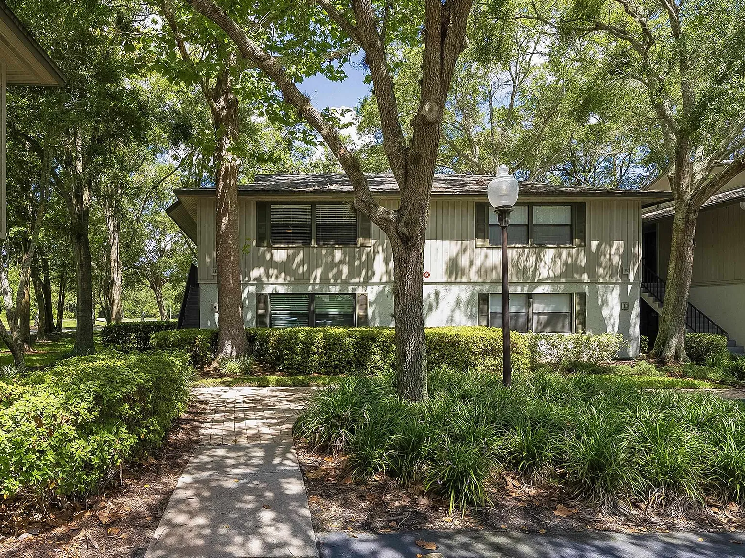 2 bed, 920 sqft, $1,375 — Photo 4