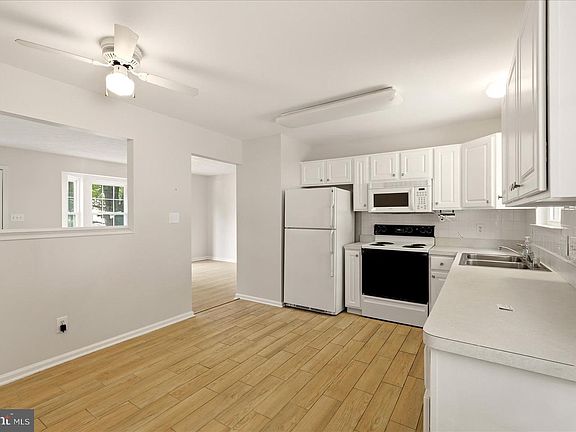 4th image of 4113 Lancaster Ring Rd