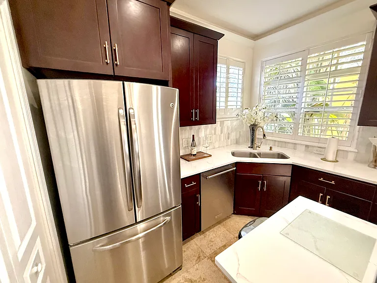 606 E Livingston St — Photo 17