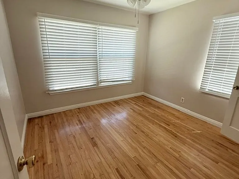 6008 Greenmeadow Rd — Photo 14
