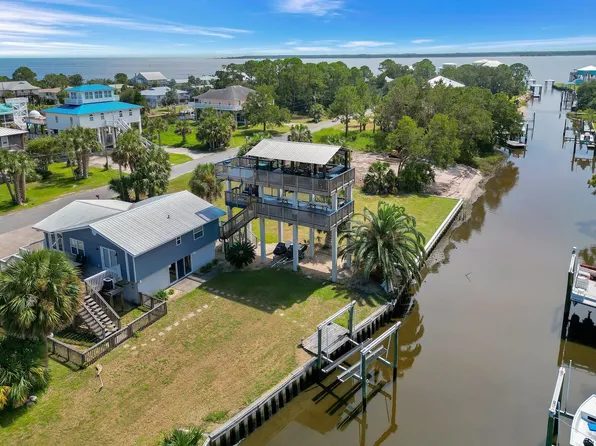 12 Blue Heron Way, Panacea, FL 32346