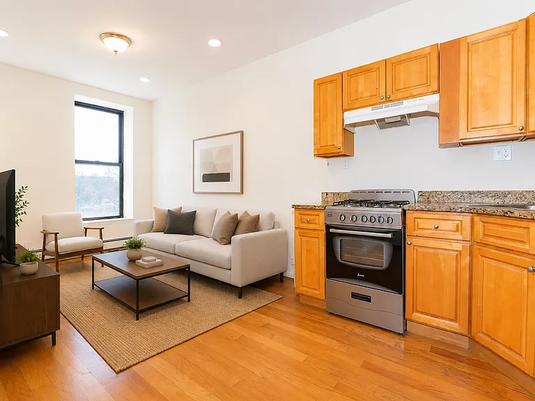 673 Lafayette Ave #2 — Photo 1