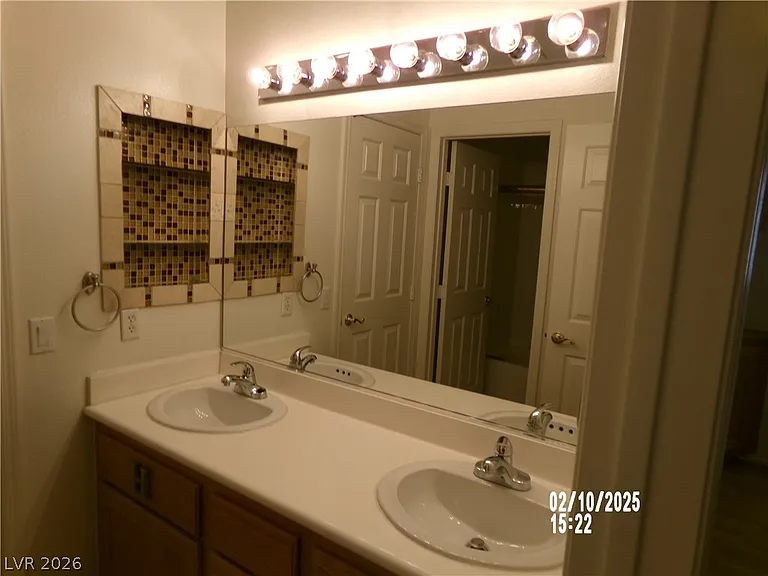 915 Dover Glen Dr #0 — Photo 15
