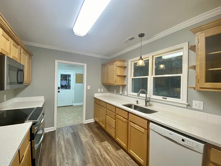 10115 Timberhitch Rd — Photo 10