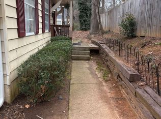 1317 Surrey Ln SW, Marietta, GA 30008