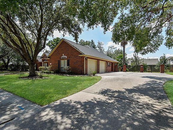 4th image of 9834 Southwick Drive