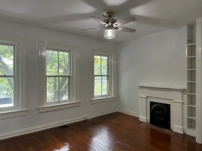 105 S Pine St — Photo 48