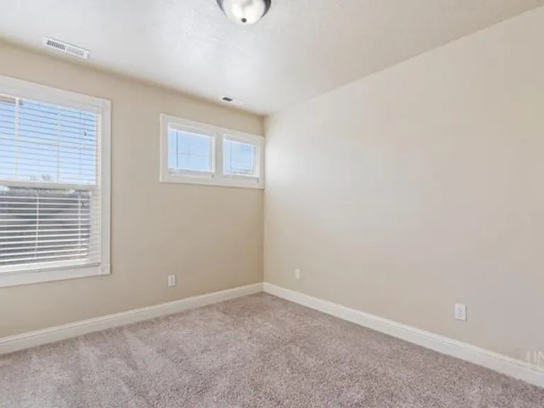 N Dove Ridge Pl — Photo 15