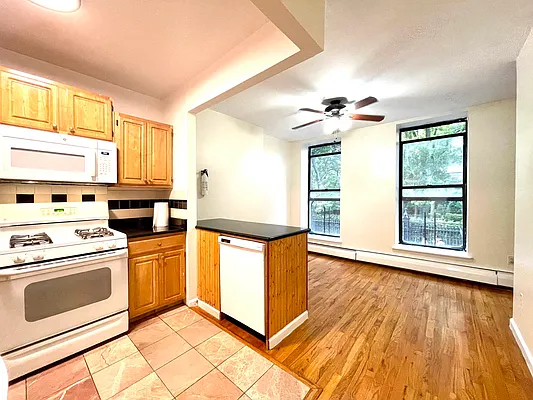 Rented by Oxford Property Group | media 1