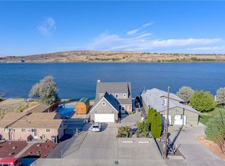 414 Lakeshore Dr, Soap Lake, WA 98851
