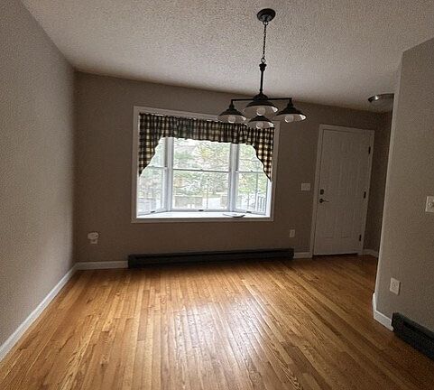 3rd image of 1275 Winsted Road #317
