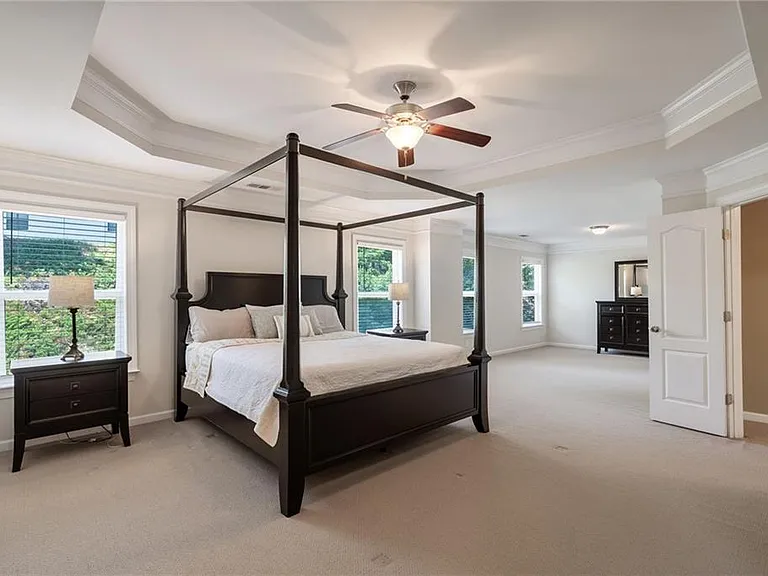 3845 Seaton Dr — Photo 20
