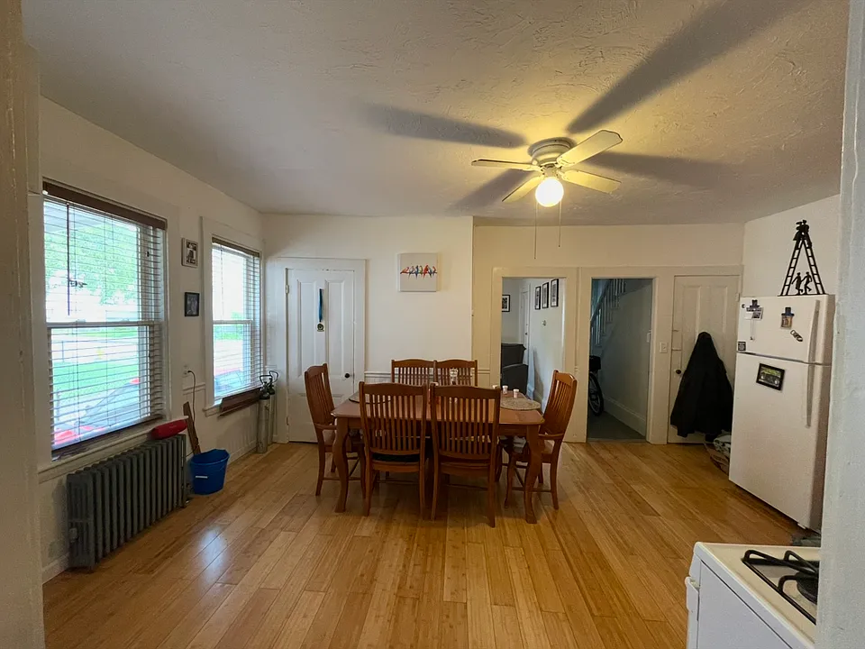 43 Brooks Ave #1