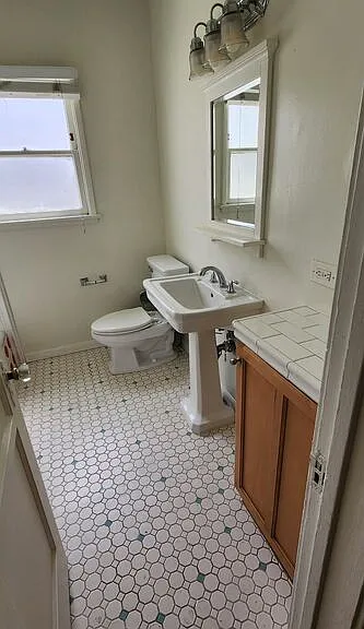 1338 S Dunsmuir Ave #1338 — Photo 2