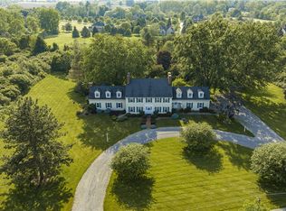 484 Smith Rd, Pittsford, NY 14534