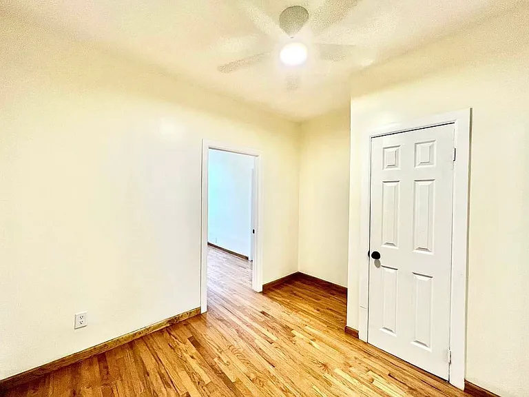 602 Morgan Ave #2 — Photo 6