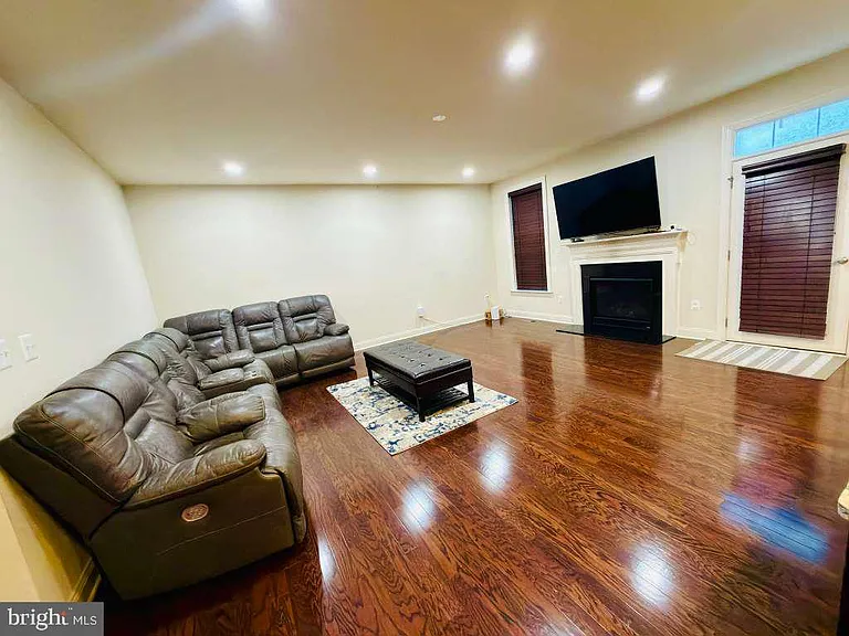 43088 Old Ryan Rd — Photo 45