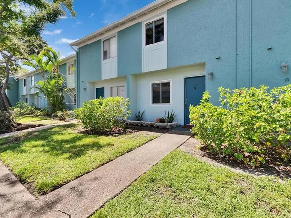 110 114th Ter NE #110, Saint Petersburg, FL 33716