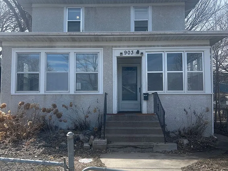 903 Newton Ave N — Photo 11