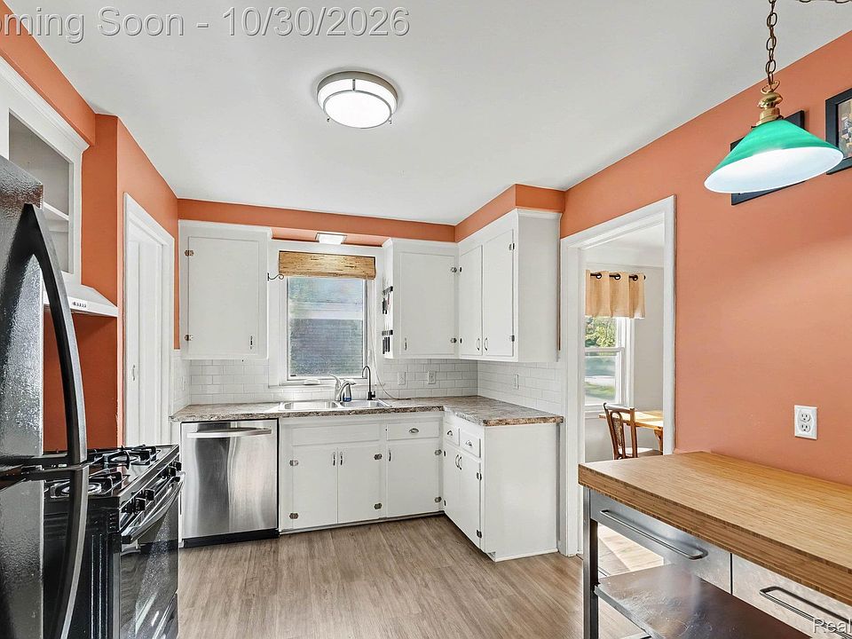 15510 Fox St, photo 10