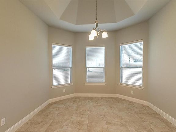 5th image of 7521 Rose Crest Blvd