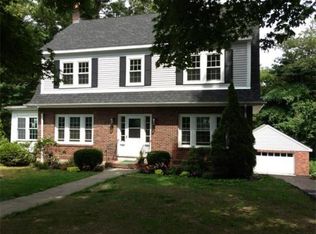 13 Park Ln, East Walpole, MA 02032