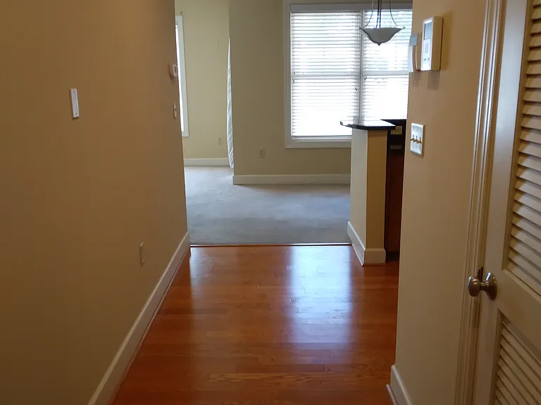 155 E Broad St #204 — Photo 2