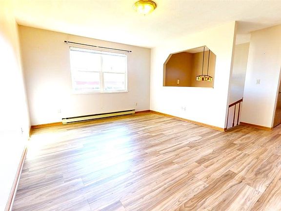 2nd image of 612 Williams Ave