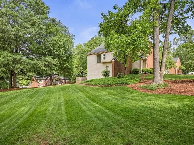2117 Bucktrout Pl — Photo 21