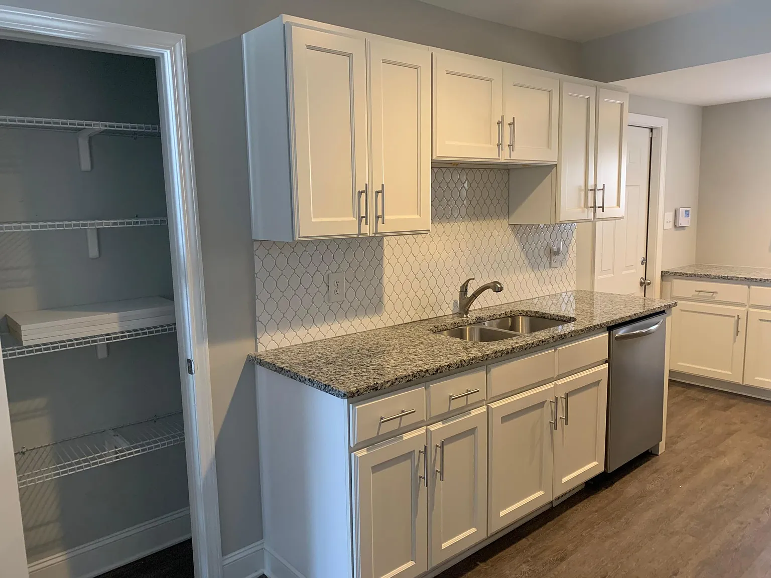 503 E Juniper Ave — Photo 4