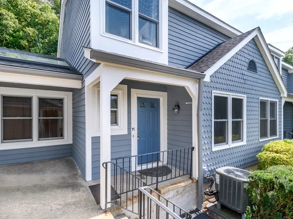 117 Fawn Ridge Ln Unit 117, Norwalk, CT 06851