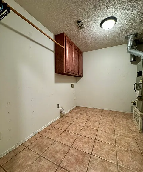 13135 Pleasant Hill Rd — Photo 13