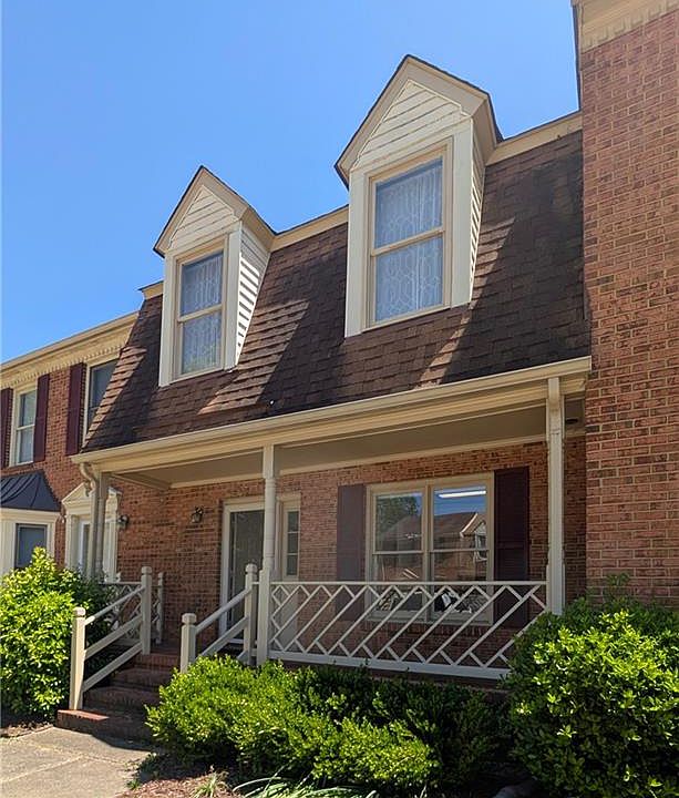 1st image of 9 Riverview Ct