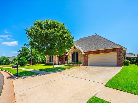 2nd image of 15504 Creek View Dr