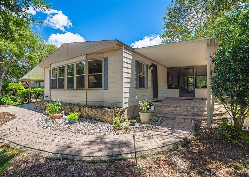 1st image of 747 E Pampas Grass Ct