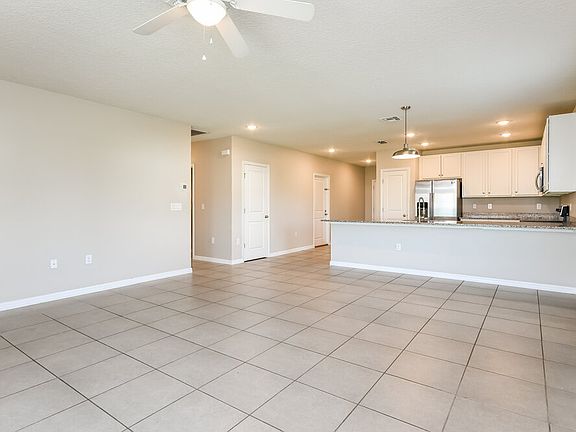 5th image of 1049 N Platte Way