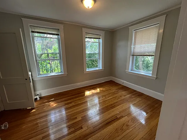 Central St — Photo 1