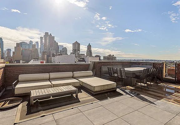 4th image of 105 Montague St #802