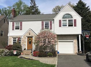 161 Ridge Rd, Nutley, NJ 07110