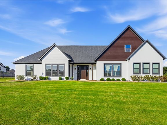 2nd image of 12701 Bella Strada Dr