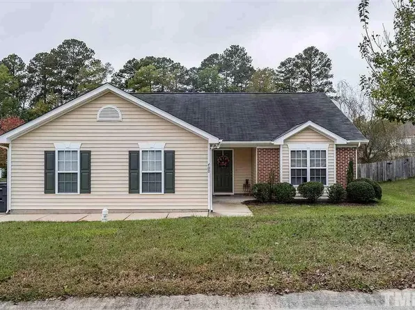 400 Braxcarr St, Holly Springs, NC 27540