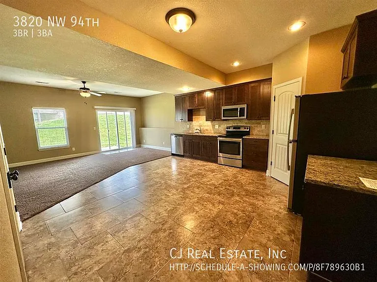 3820 NW 94th St — Photo 5