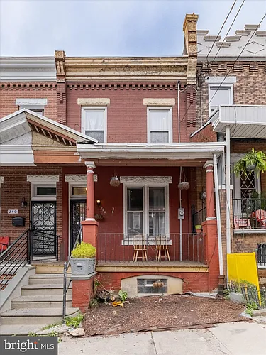 242 W Berkley St Photo 1