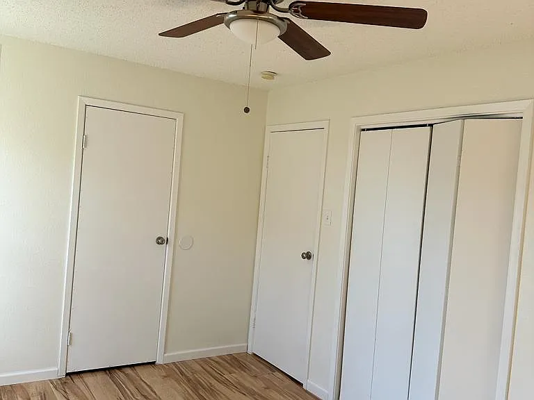 350 N Erby Campbell Blvd — Photo 5