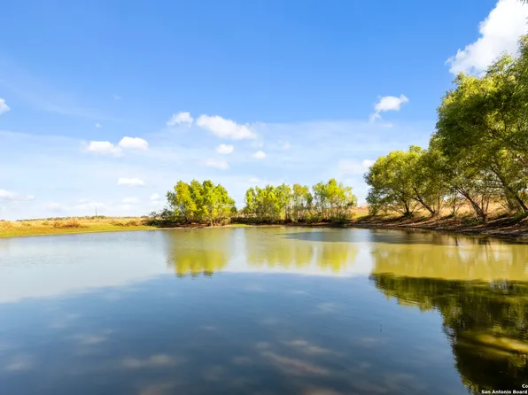 1299 County Road 450 LOT 34E, Stockdale, TX 78160